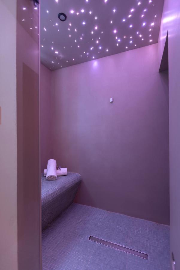 A Truly Wow Experience For Every Guest. The Place Athen Eksteriør billede